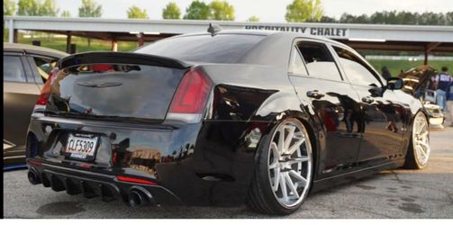 Chrysler 300 Wing