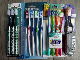 Lot Of 13 Soft Toothbrushes Reach Guru Nada