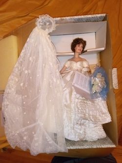 Franklin Heirloom Jackie Kennedy Wedding doll for Sale in Louisville KY OfferUp