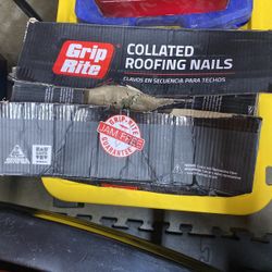 Roofing Nails Collated.  