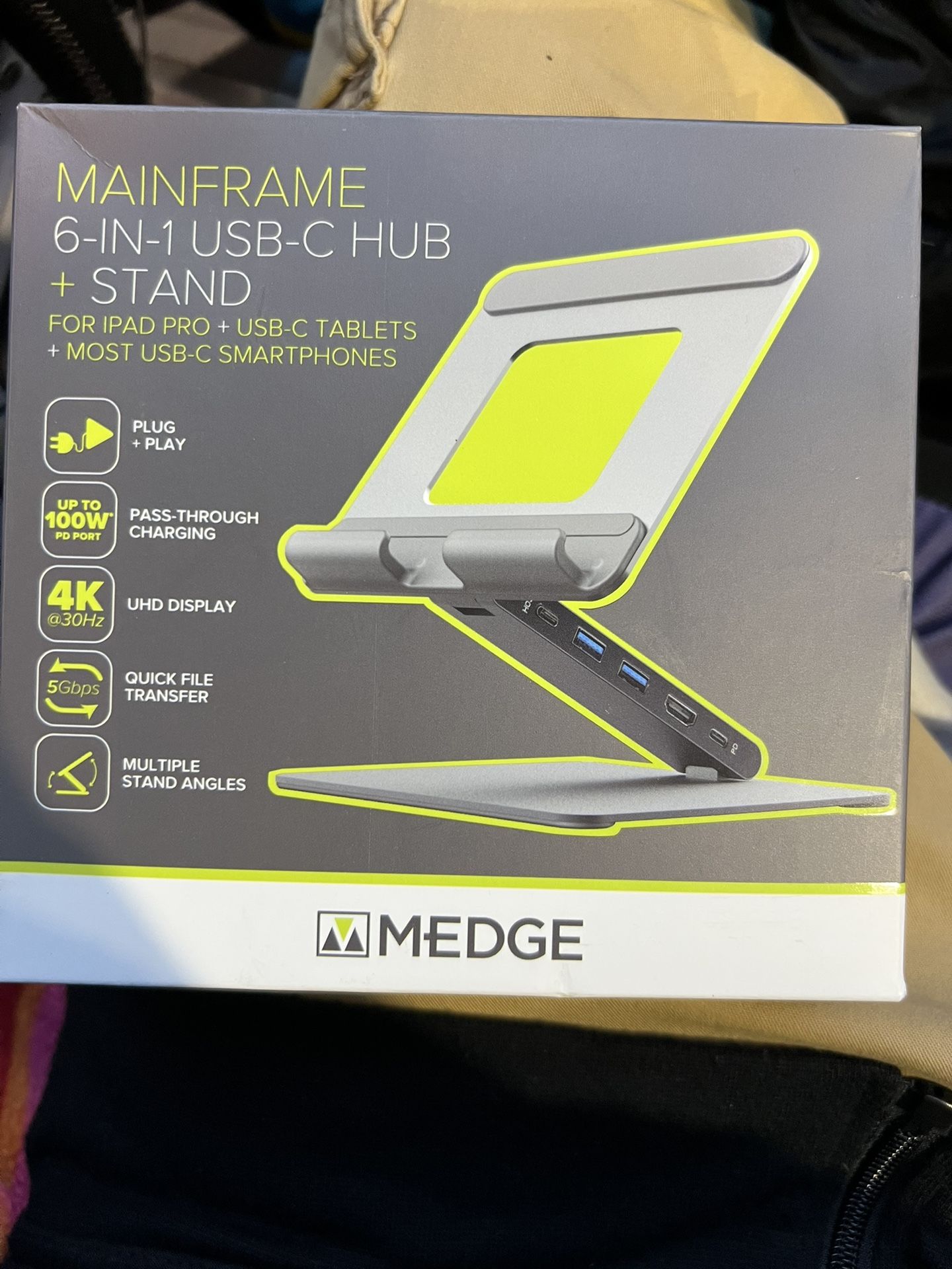 Medge mainframe 6 in 1 usb c hub and stand