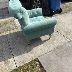Velvet Tufted Loveseat-style Settee