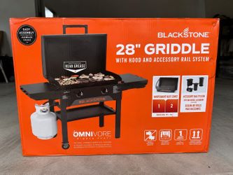 Blackstone 28” Griddle with Hood – Brand New