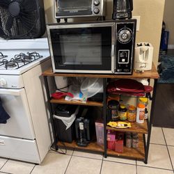 Kitchen Storage Shelving/ Baker’s rack 