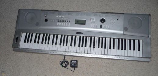 YPG225 Yamaha Keyboard with 76 keys