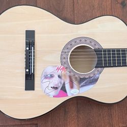 Ed Sheeran Signed Guitar JSA authenticated Autographed Rare 