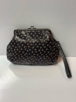Patricia Nash Floral Wristlet! Kiss Lock Closure!