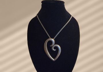 James Avery Mothers Love Pendant & Chain