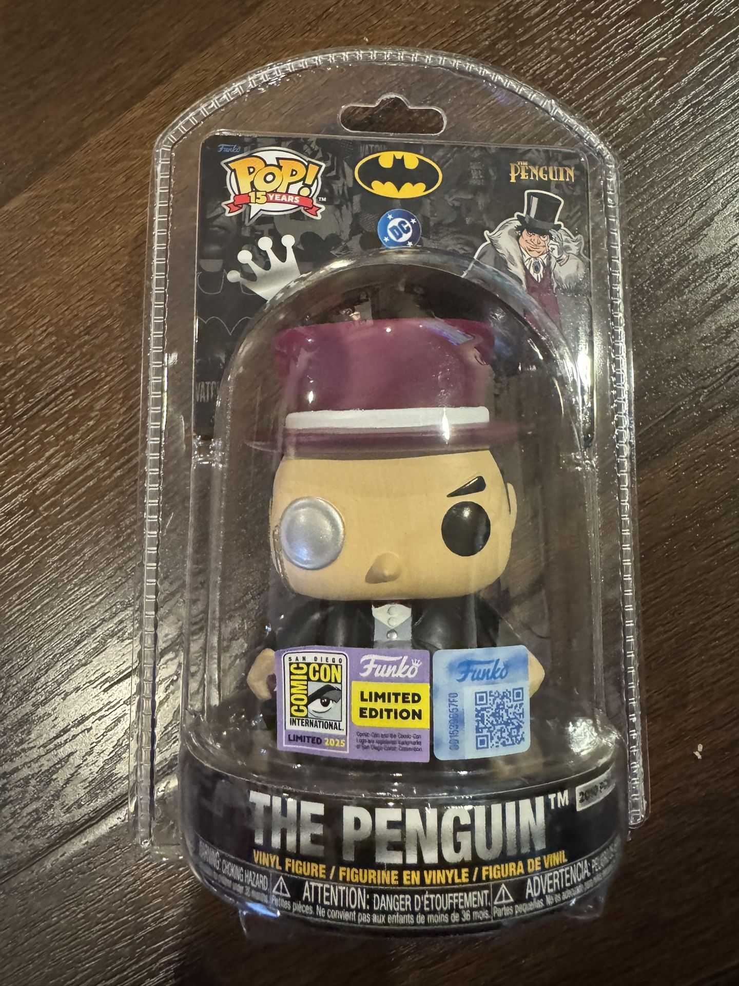 SDCC Exclusive Funko Pop Penguin Clamshell - joarbit.com display picture 1