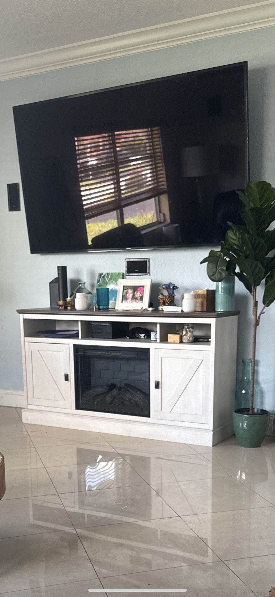 TV STAND