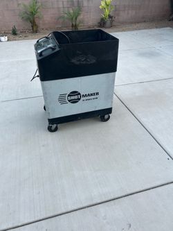 Shotmaker tennis ball machine.