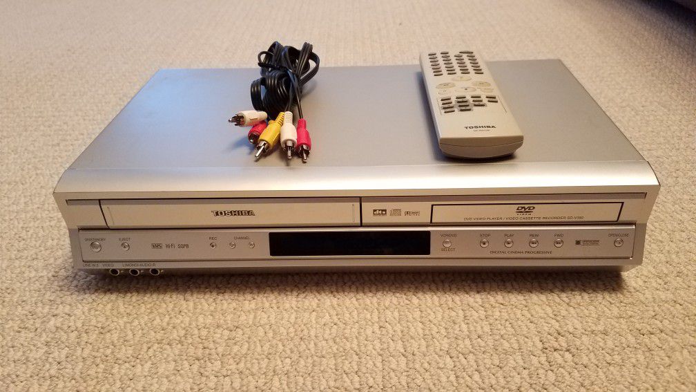 Toshiba DVD VCR combo with remote