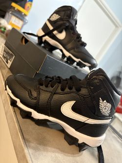 Jordan 1 Youth Baseball Cleats