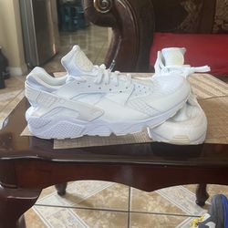 Nike Huarache Triple White US Size 15 Sneaker Shoes 704949-110