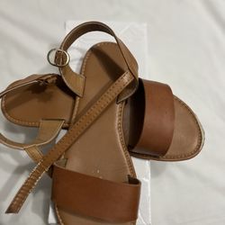 Strap Sandal 