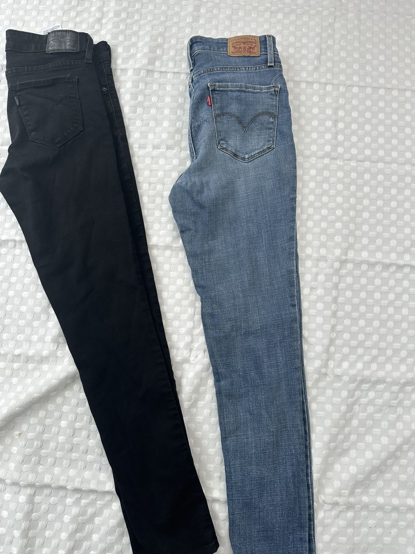 Levis 27/28 Jeans