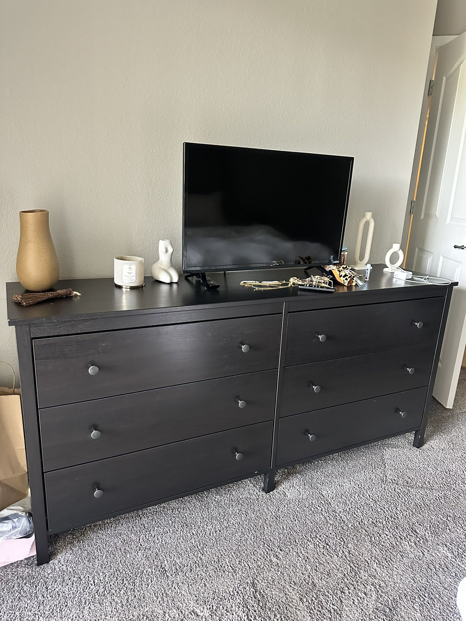Black Wood Dresser