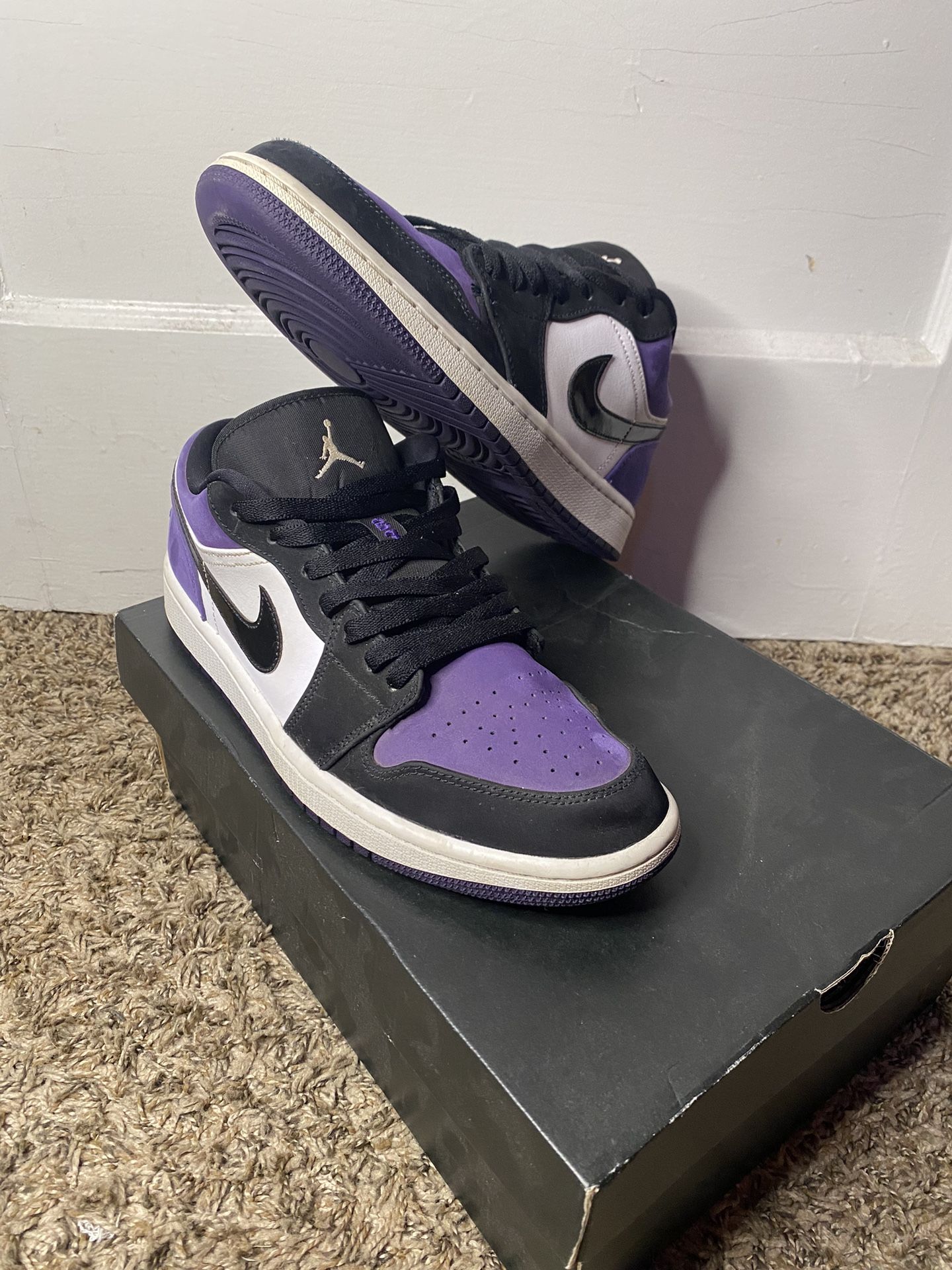 Air Jordan 1 Low ‘Court Purple’ - Size 9 Mens
