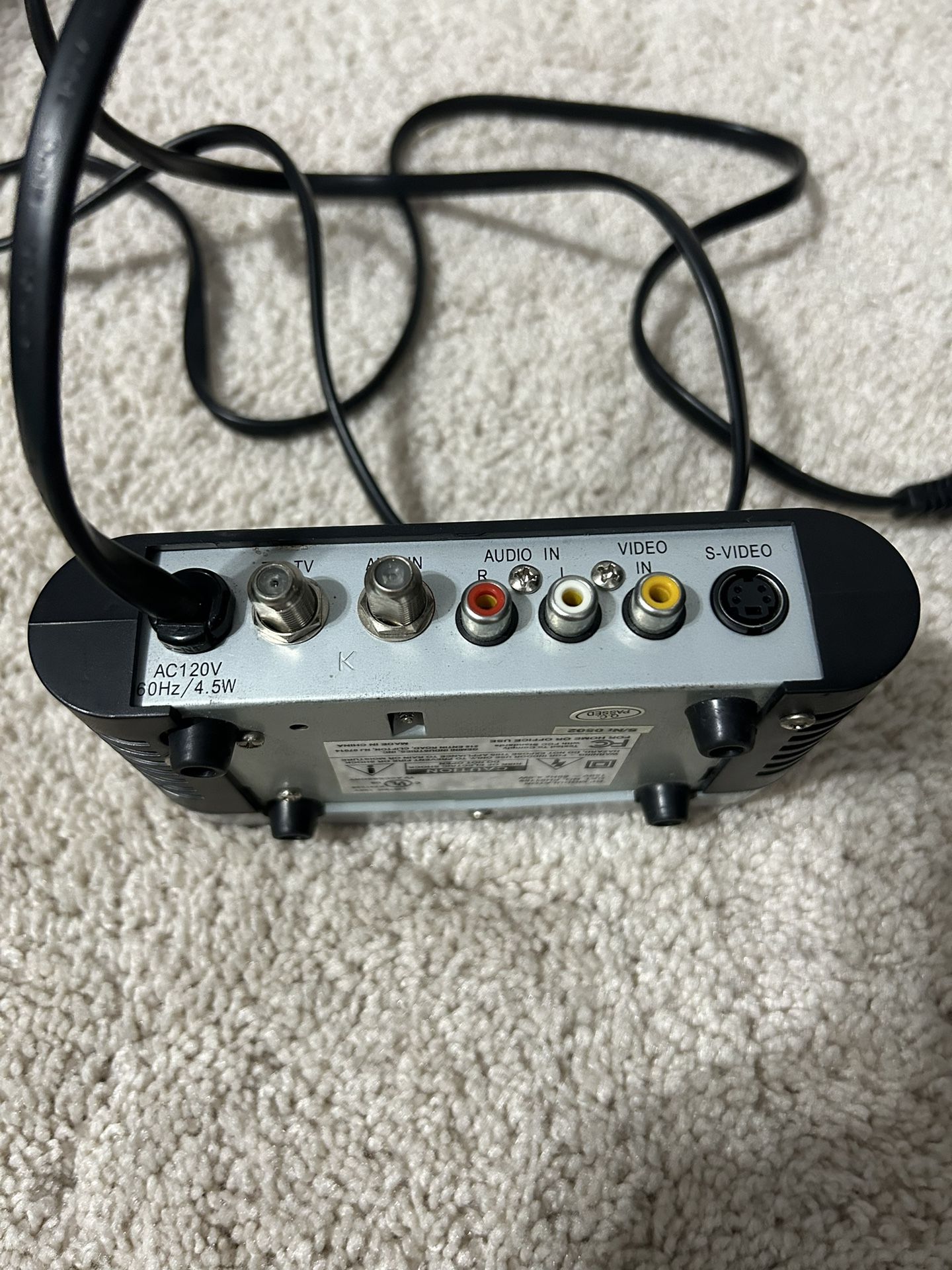 Philips RF Modulator PH61159 Audio Video Converter Cables Cords RCA to