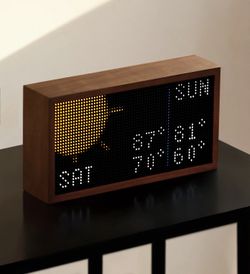 Brand New - Tidbyt Pixel Display – Gen 1 – Walnut Edition with USB-C Power Cord