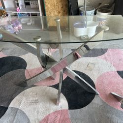 Glass Accent Table 
