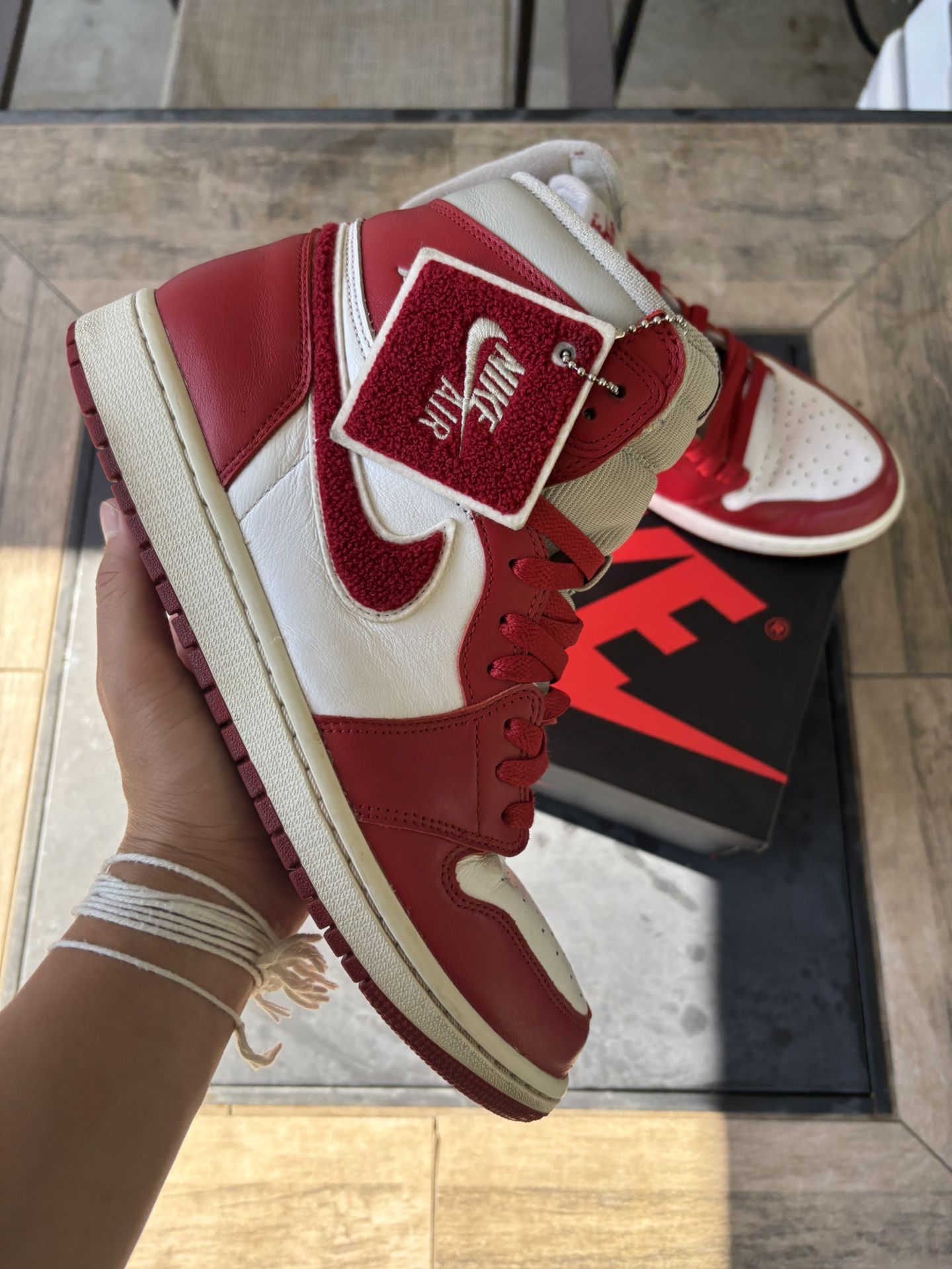 Jordan 1 Varsity Red