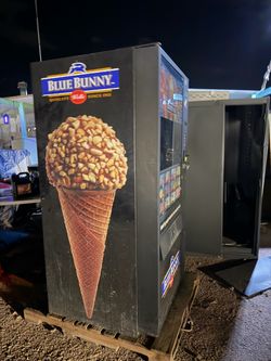 Ice cream vending machine