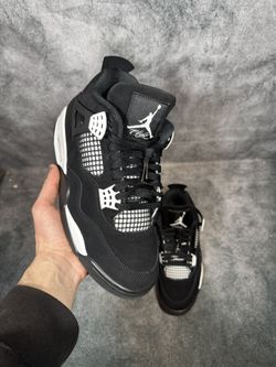 Jordan 4 White Thunder Size 9 