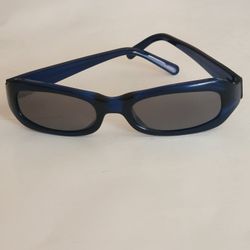 Maui Jim MJ190-03 Nani Translucent Blue Frame Polarized Grey Lens 
Sunglasses.
Pre-owned, perfect shape, please see photos for details.
Translucent bl