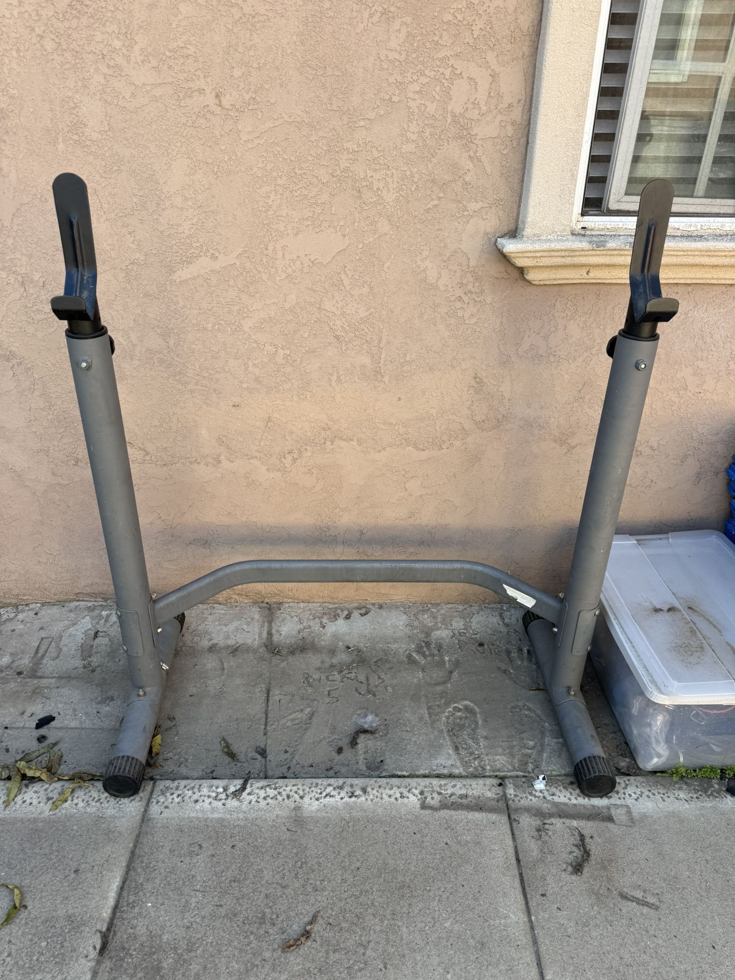 Squat Rack For Weight Training 