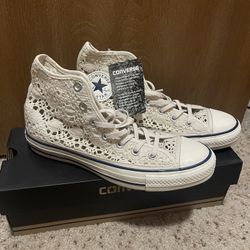 Converse High Top Chucks 