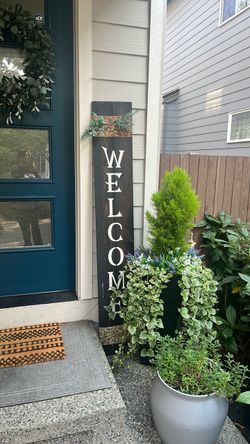 Welcome sign
