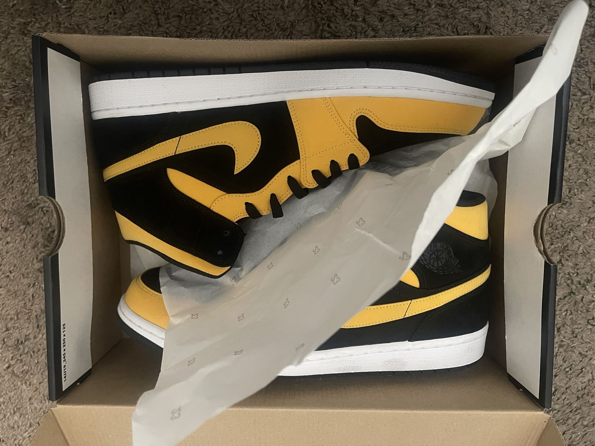 Jordan 1 Mid