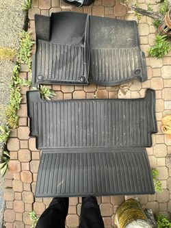 Rivian R1S Weather Tech Floor Mats