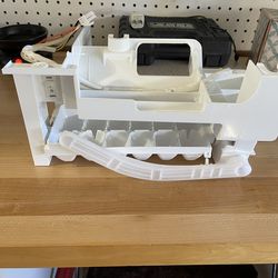 LG Ice maker Like Brand New