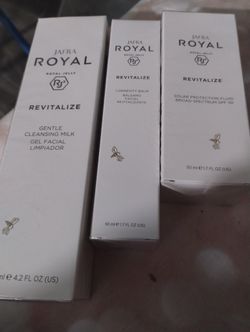 JAFRA ROYAL JELLY REVITALIZE
