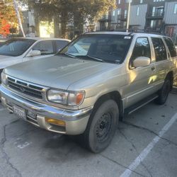 1998 Nissan Pathfinder 