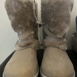 Girls Taupe Fur Boots
