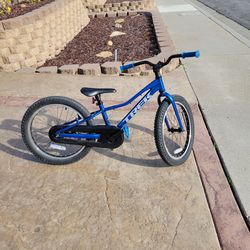 TREK PRE CALIBER KIDS BIKE SIZE 20
