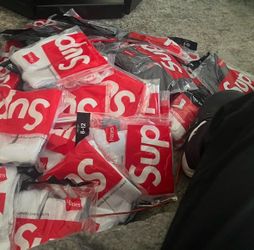 Supreme Hanes Crew socks