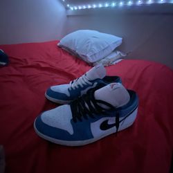 Jordan 1 Low SE Size 13