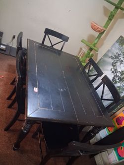 Dining room Table