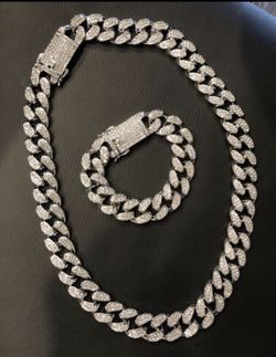 New 18 k white gold Cuban link chain and bracelet