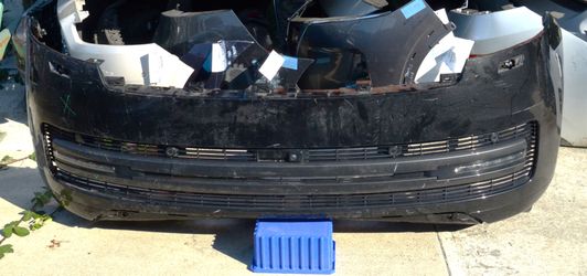 USED REF#B912 || 2022-2025 LAND ROVER RANGE ROVER VOGUE || FRONT BUMPER ASSEMBLY