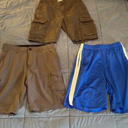 Mens Shorts Size 32 - $2 For All 3 Pairs