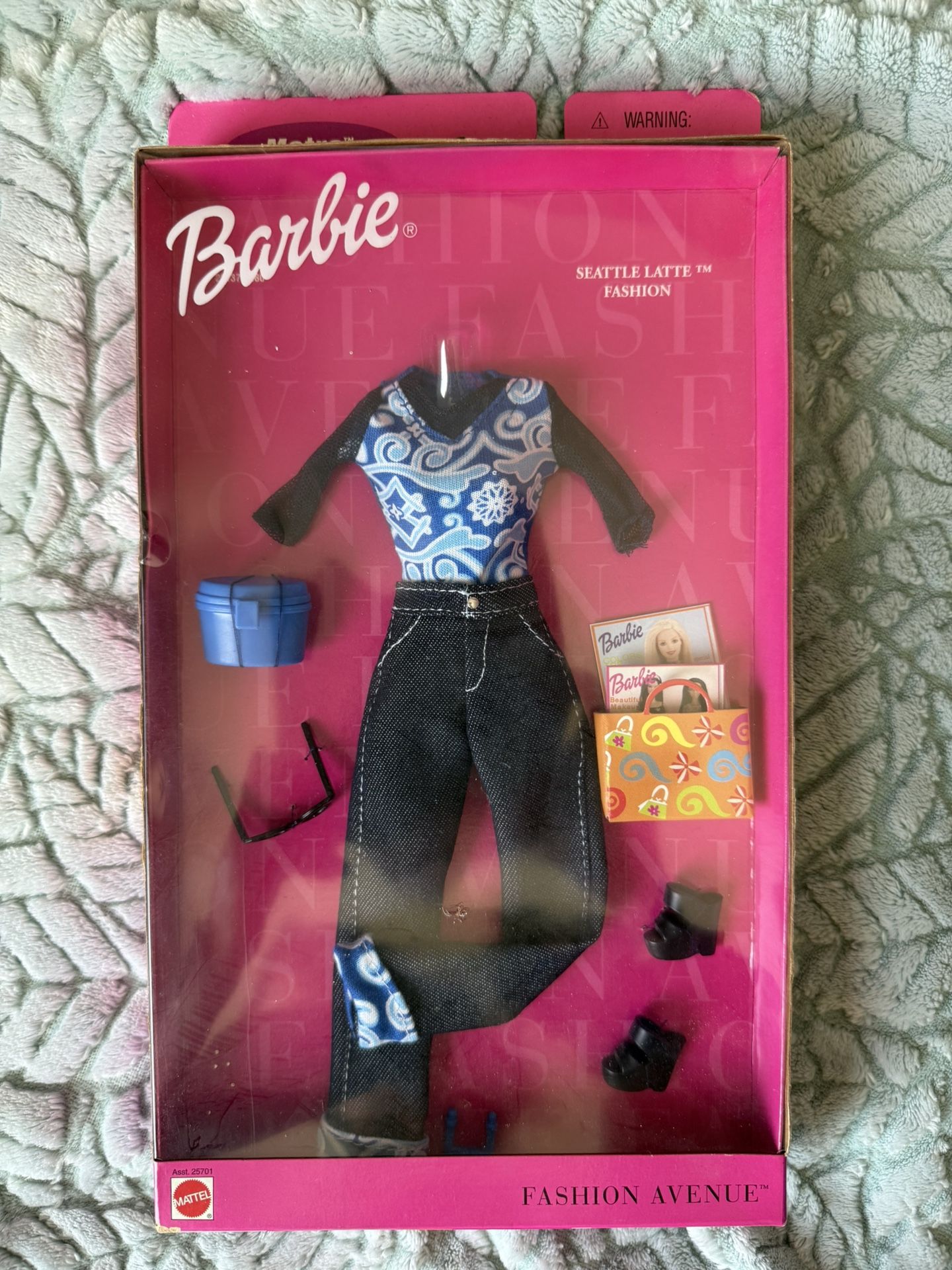 Mattel Barbie Clothes: Fashion Avenue Seattle Latte
