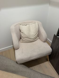 Boucle chair