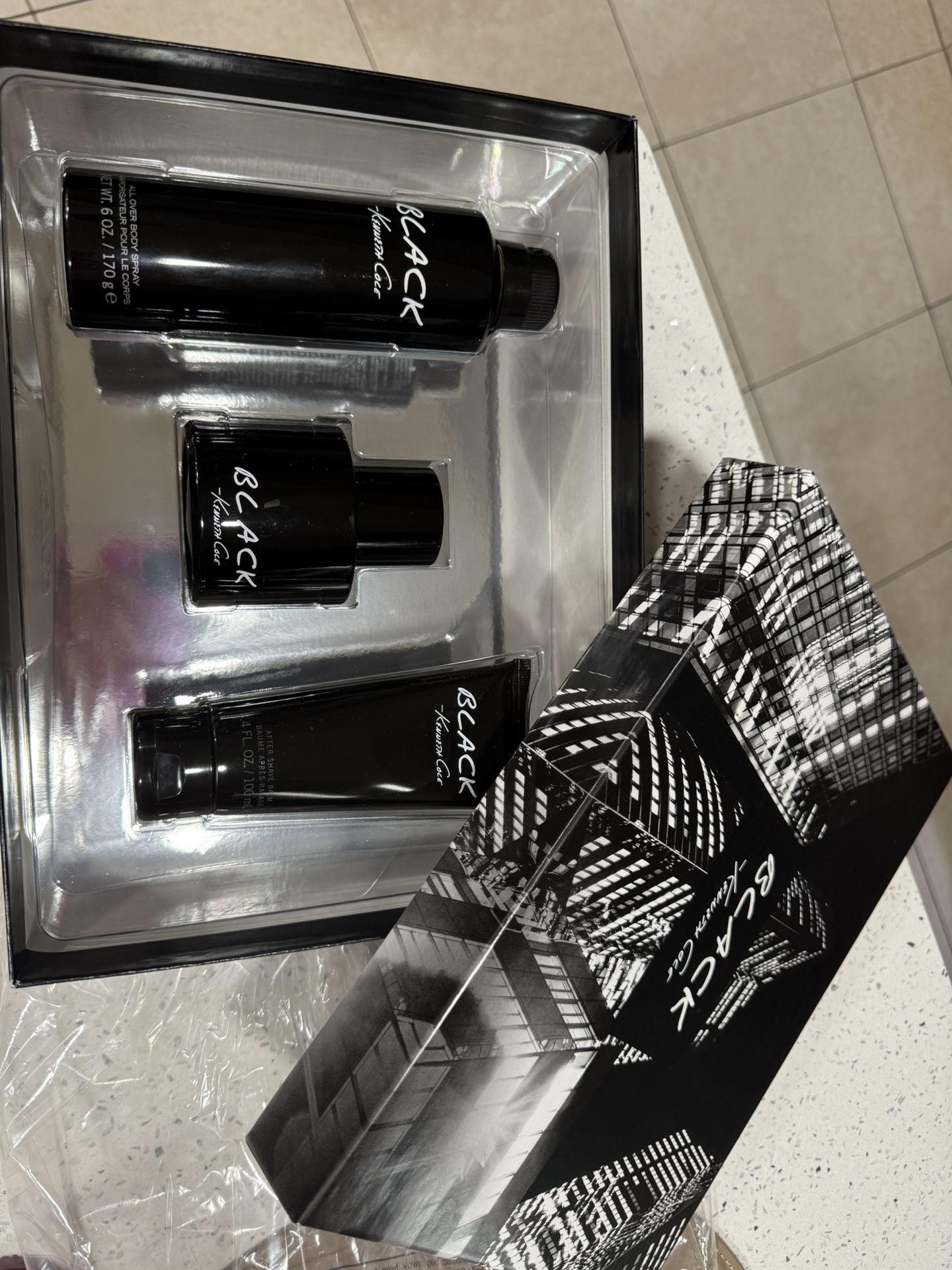 New Men’s Set Kenneth Cole Full Size 