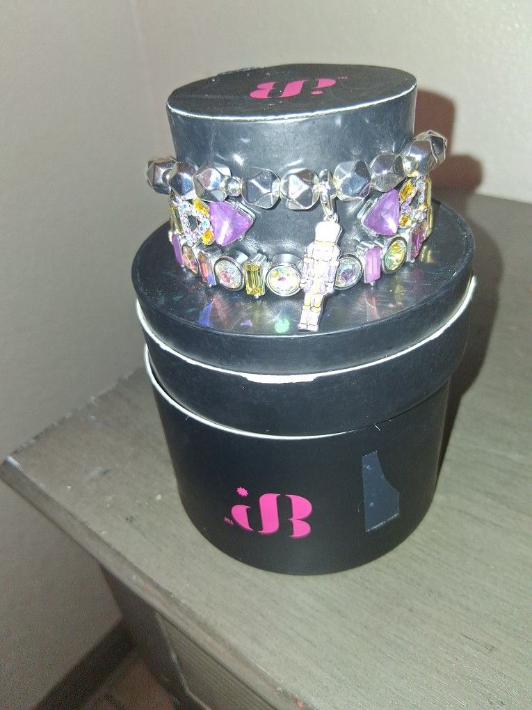 Bomb Party Nut Cracker Braclet Set