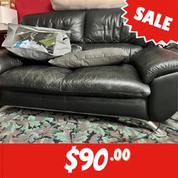 🔖 $90 | Used- 2 Seater Black Sofa 